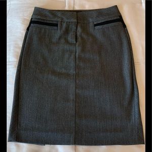 Bebe Knee Length Pencil Skirt Gray Size 2